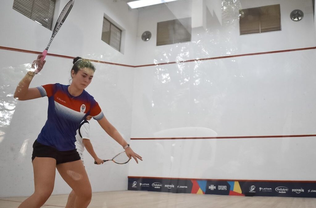 Caymanian squash leads Jade & Emma